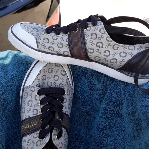 GUESS TENNIS SHOES - Picture 3 of 8